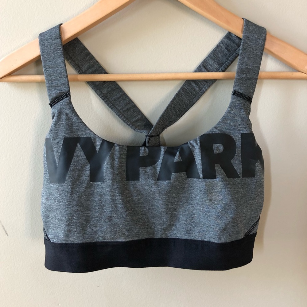 SPORTS BRA